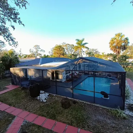 St Pete Heated Pool Hot Tub 5 Min To The Beach St. Petersburg Exterior photo